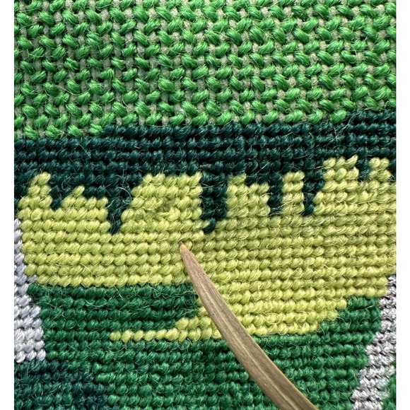 Needlepoint Liz Goodrick Dillon Christmas Stocking Santa Golfer "MARK" COMPLETED - Picture 13 of 13